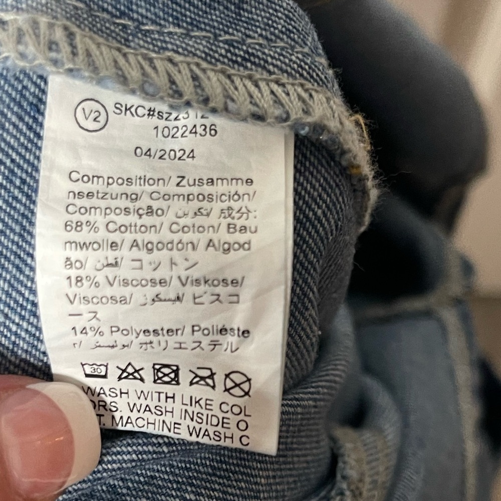 NWOT: SHEIN Denim Short Cuffed Overalls Adjustable Straps Size Large - Picture 8 of 9